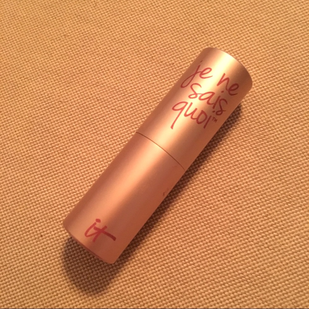 It Cosmetics Je Ne Sais Quoi lip balm